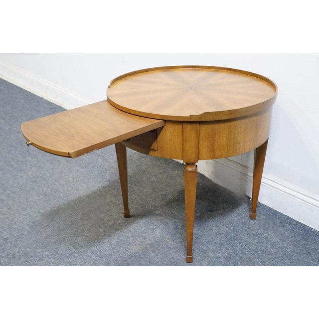 Wood John Widdicomb / William a Berkey Traditional Federal Style Sunburst Mahogany 23" Round Accent End Table 7788 For Sale - Image 7 of 15