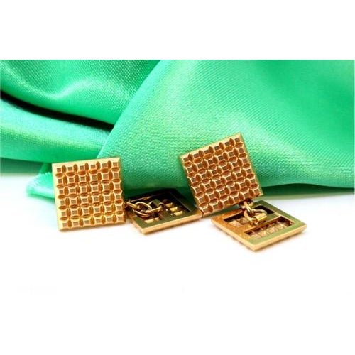Yellow Gold Cufflinks in Square Shape, Set of 2 For Sale - Image 5 of 7