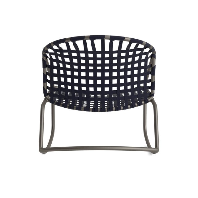 Brown Jordan Brown Jordan Kantan Aluminum Suncloth Motion Lounge Chair, Mica frame with Marine fabric For Sale - Image 4 of 11