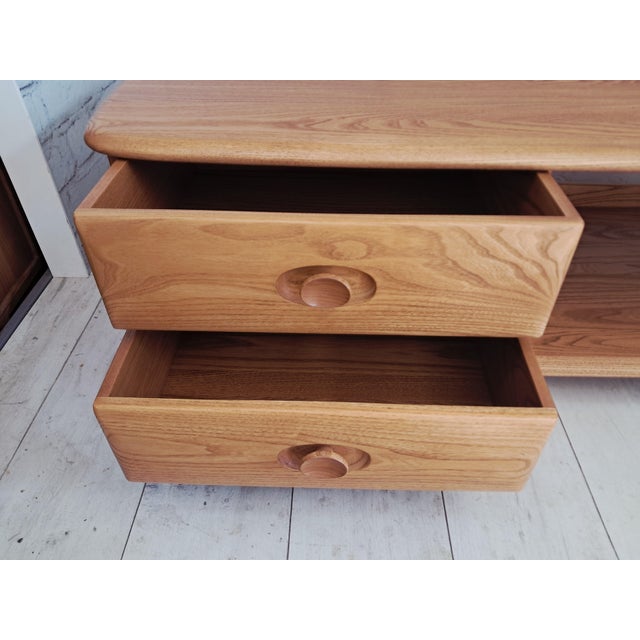 Mid-Century Modern Minerva Coffee Table in Elm by Lucian Ercolani for Ercol, 1990s For Sale - Image 18 of 18