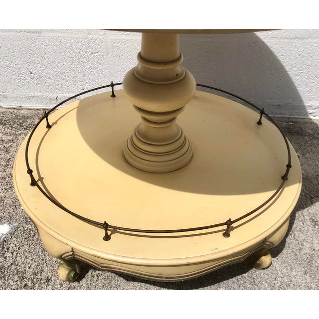 Vintage French Provincial Round Marble Accent Table For Sale In West Palm - Image 6 of 11