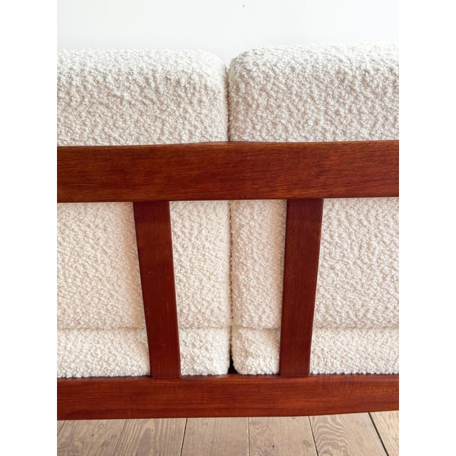 FD130/3 3-Seater Sofa with Bouclé Cover by Peter Hvidt for Cado For Sale - Image 13 of 18