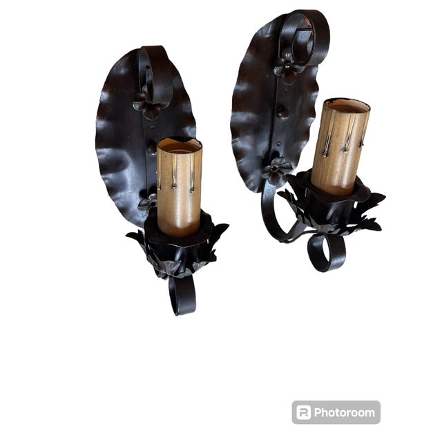 American Pair of Iron and Original Paint Sconces in Piecrust Pattern Circa 1920 For Sale - Image 3 of 4