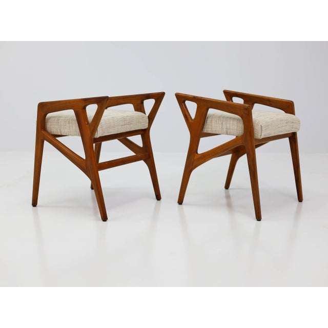 Model 687 Stools by Gio Ponti for Cassina, Italy, 1954, Set of 2, in Flawless conditions. Designed 1950 to 1959 I have...
