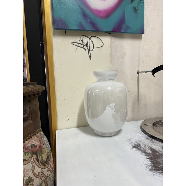 Opaque White Glass Vase, Italy, 1980s For Sale - Image 6 of 7