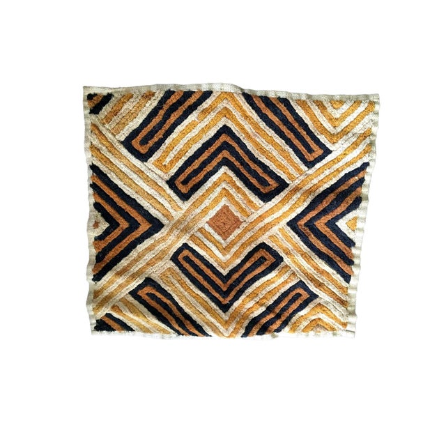 African African Kuba Kasai Velvet Raffia Textile Zaire 25 "By 22.25" For Sale - Image 3 of 7