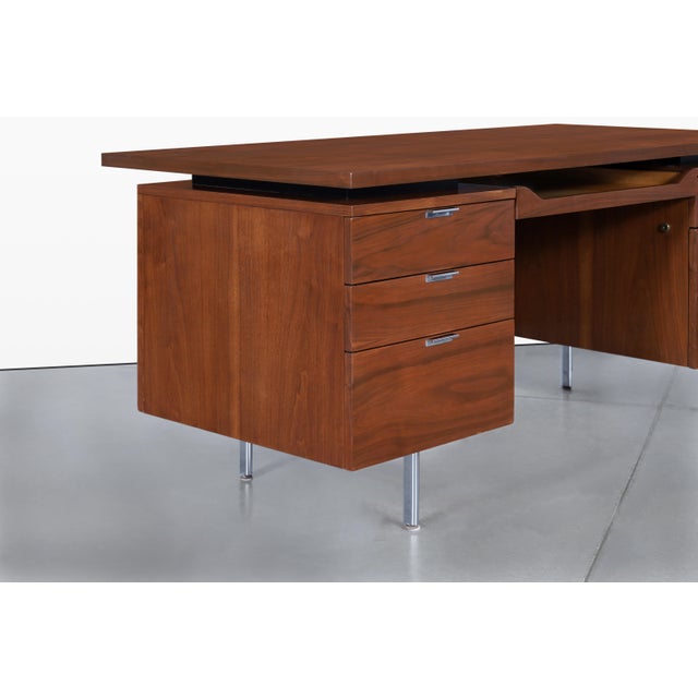Florence Knoll Mid-Century Modern Walnut Executive Desk Styled After Florence Knoll, 1960s For Sale - Image 4 of 14