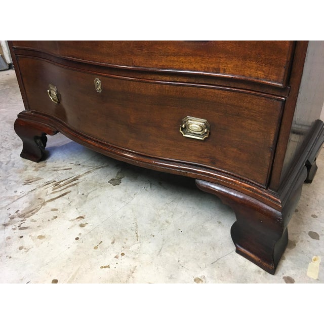 Wood 18th Century Georgian Bachelors Chest For Sale - Image 7 of 13