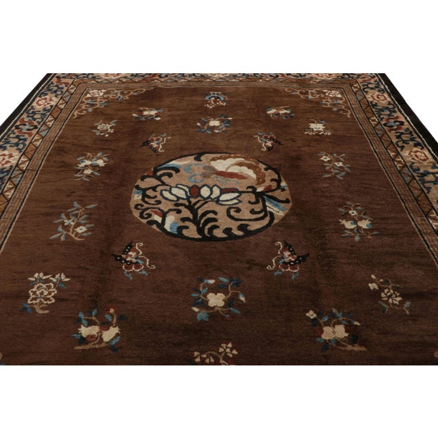 Made with hand-knotted wool and originating from China circa 1940-1950, this is a 10x11 rare collectible from the 1920s...
