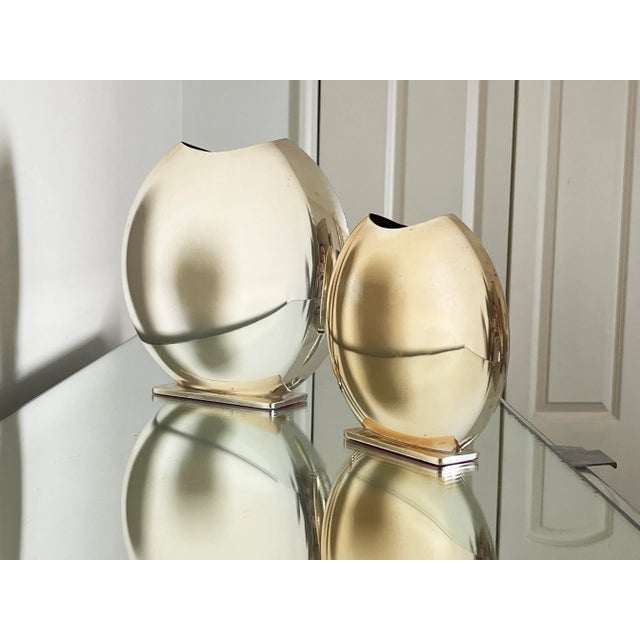 Metal Pair of 1980s Postmodern Mirrored Moon Vases For Sale - Image 7 of 10