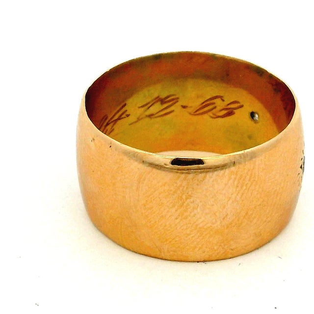 Antique Victorian 18k Gold Diamond Star-Set Gypsy Cigar Band Ring, Size 8.5 For Sale - Image 4 of 10