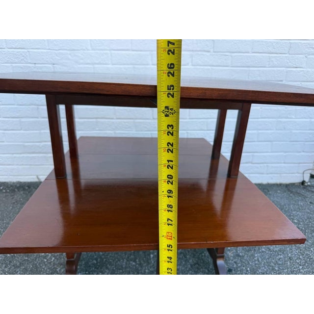 Early 20th Century George III Style Mahogany Two-Tier Drop-Leaf Portable Serving Tea Table For Sale In Washington DC - Image 6 of 16