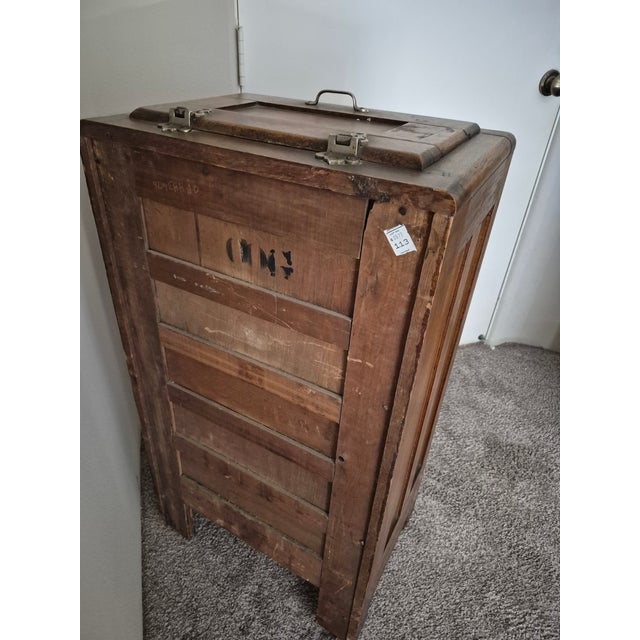 Turn of the 20th Century Oak Ice Chest For Sale - Image 4 of 6