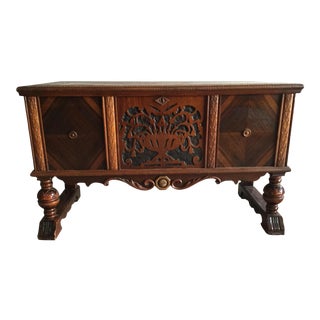 1920 Antique Roos Cedar Chest For Sale