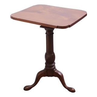 Vintage Antique Late 19th Century Solid Mahogany Traditional Georgian Style 19x22" Tilt Top Accent End Table For Sale