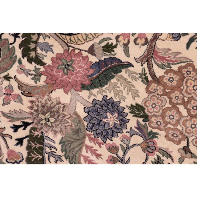 Shabby Chic 1990's Floral Pak-Persian Beige/Pink Wool Round Rug- 8'10'' X 9'1'' For Sale - Image 4 of 9