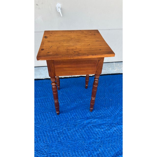 A Antique Sheraton Walnut One Drawer Stand, Pennsylvania, Circa 1820's For Sale - Image 10 of 12