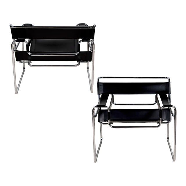 Late 20th Century Pair of Wassily Chairs After Marcel Breuer for Euro Style, Italy – Chrome & Black Leather Bauhaus Modern For Sale