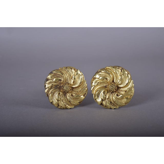 Metal Neoclassical Gilt Bronze Curtain Tiebacks with Floral Rosette Motif, France, 19th Century, Set of 2 For Sale - Image 7 of 11