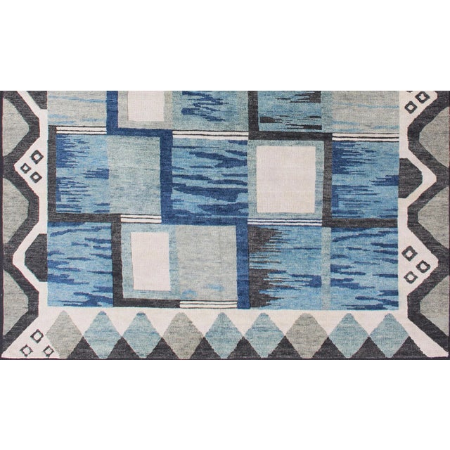 Mid-Century Modern Piled Modern Scandinavian/Swedish Design Rug in Blue Tones, White, Taupe & Cream 8 X 10 For Sale - Image 3 of 13
