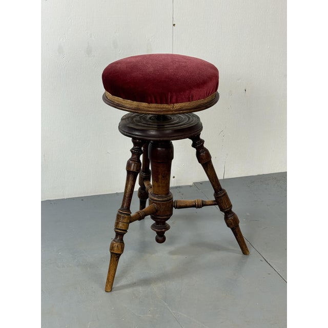 Antique Victorian Adjustable Stool in Walnut, 1900s For Sale - Image 3 of 7