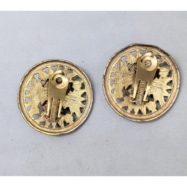1980s Vintage 1980s Signed Les Bernard Round Goldtone Cabochon Faux-Agate Clip Earrings-2 Pieces For Sale - Image 5 of 12
