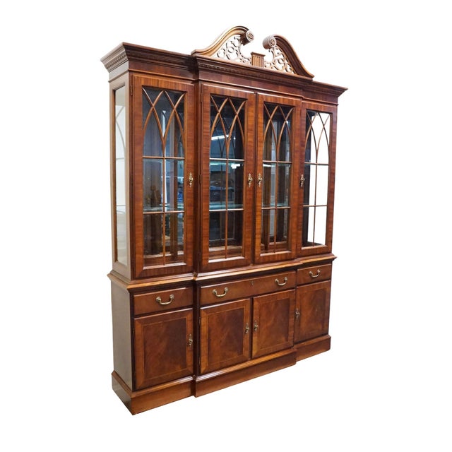 Traditional Ethan Allen 18th Century Mahogany Collection 70" Pierced Wood Pediment Lighted Display China Cabinet 22-6549 For Sale - Image 3 of 15