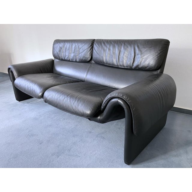 Black DS2011/02 Leather Sofa from De Sede, 1980s For Sale - Image 8 of 10