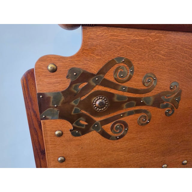 Late 19th Century Antique 1880s Victorian Arts & Crafts Queen Golden Oak Hand Carved Original Art Nouveau Metalwork For Sale - Image 5 of 17