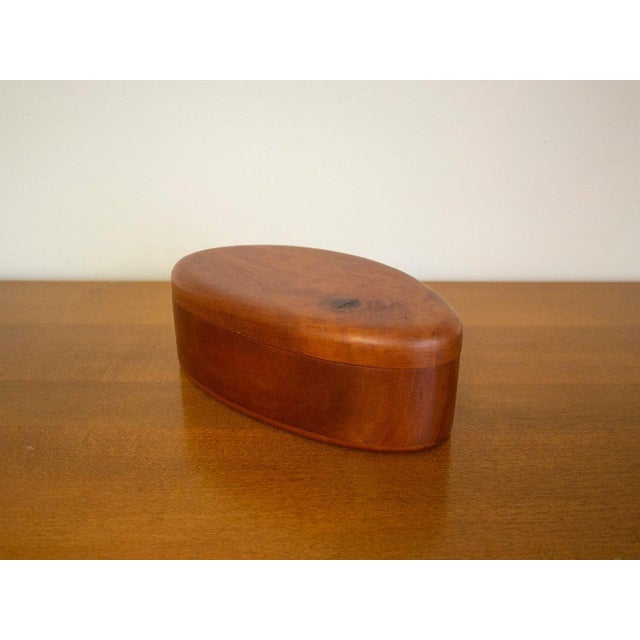 Really great vintage wood box by woodworker Steven Spiro. Nicely done, lid lifts off. Signed on the underside. Small signs...