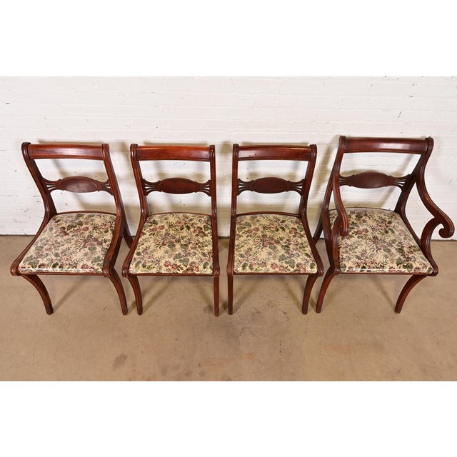 1940s Kindel Furniture Style Regency Carved Mahogany Dining Chairs, Set of Four For Sale - Image 5 of 13