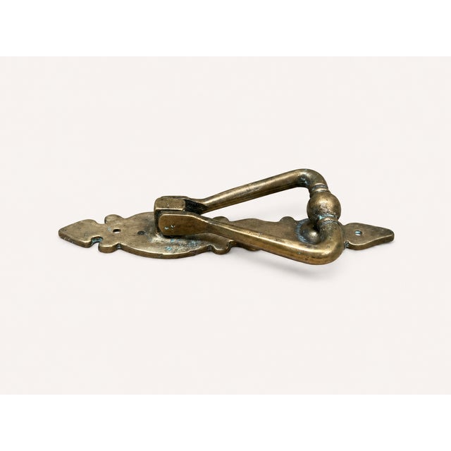 Traditional Antique Solid Brass Door Knocker, English Style Triangular Ring With Decorative Backplate, 8.38” For Sale - Image 3 of 5