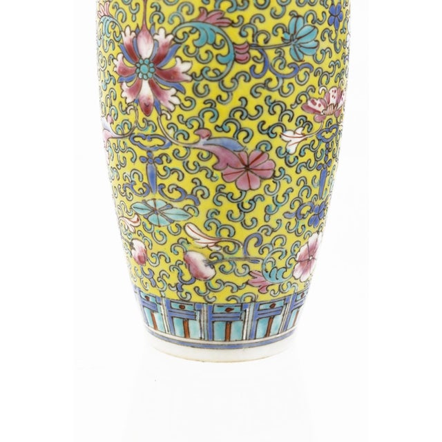 Late 20th Century Vintage Traditional Chinese Porcelain Vase 9" Yellow, Pink & Blue Floral Design For Sale - Image 5 of 7