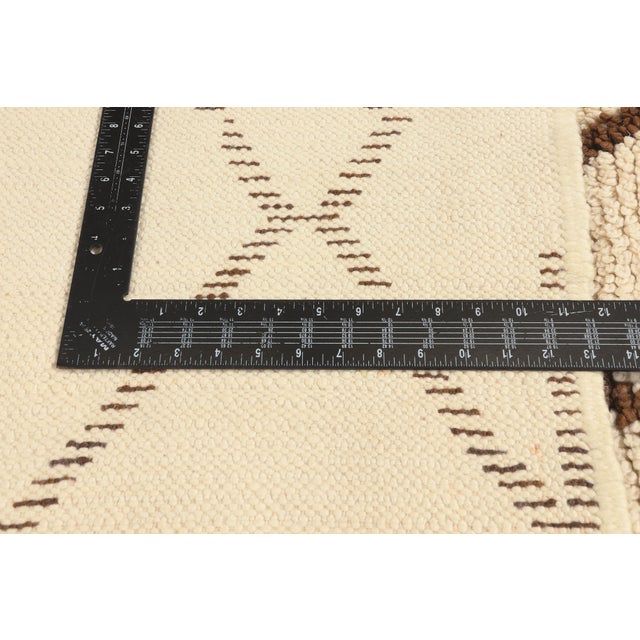 Textile Vintage Azilal Moroccan Rug, 06'05 X 07'11 For Sale - Image 7 of 10
