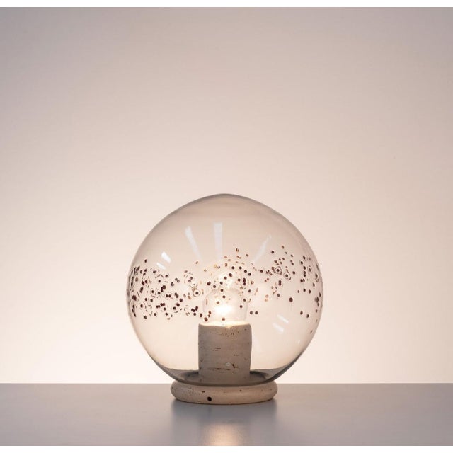 Mid-Century Modern Clear Glass Table Lamp with Red Glass and Travertine Marble Base from La Murrina, 1970s For Sale - Image 3 of 9