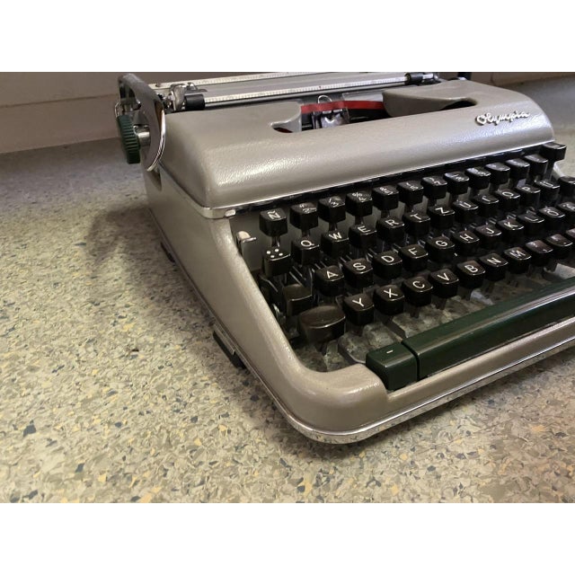Gray Vintage Model SM 4 Typewriter from Olympia, 1960s For Sale - Image 8 of 15
