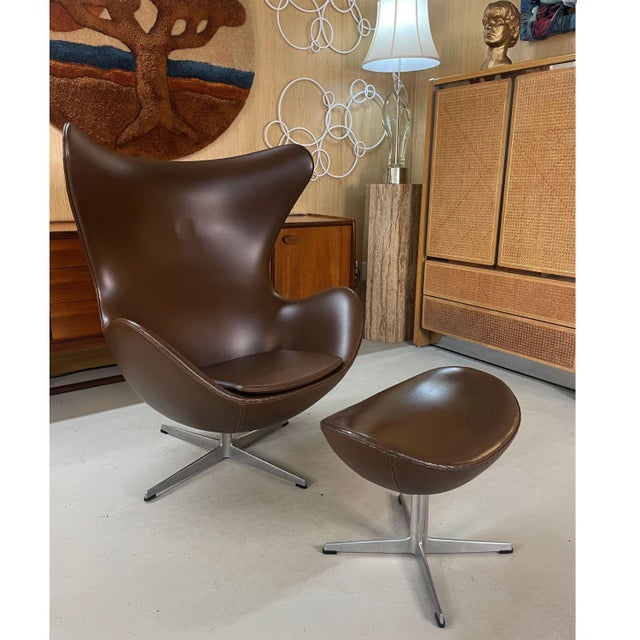 Metal 1974 Brown Leather Arne Jacobsen Fritz Hansen Egg Chair & Ottoman For Sale - Image 7 of 18