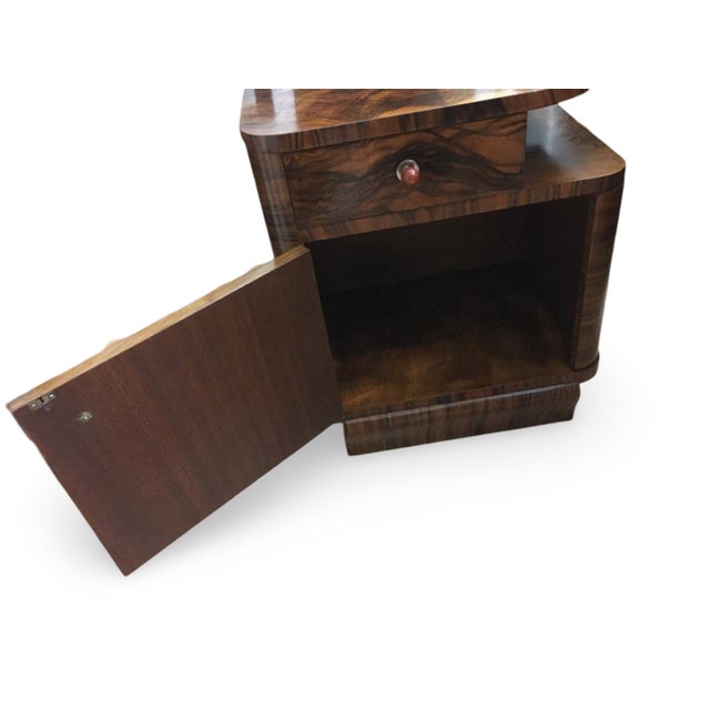 Original Art Deco Bedside Table Wood type: Walnut Color: Natural walnut Dimensions: Height: 55 cm Width: 49 cm Depth: 55...