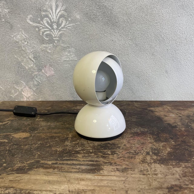 1960s White Eclisse Lamp by Vico Magistretti for Artemide, 1965 For Sale - Image 5 of 9