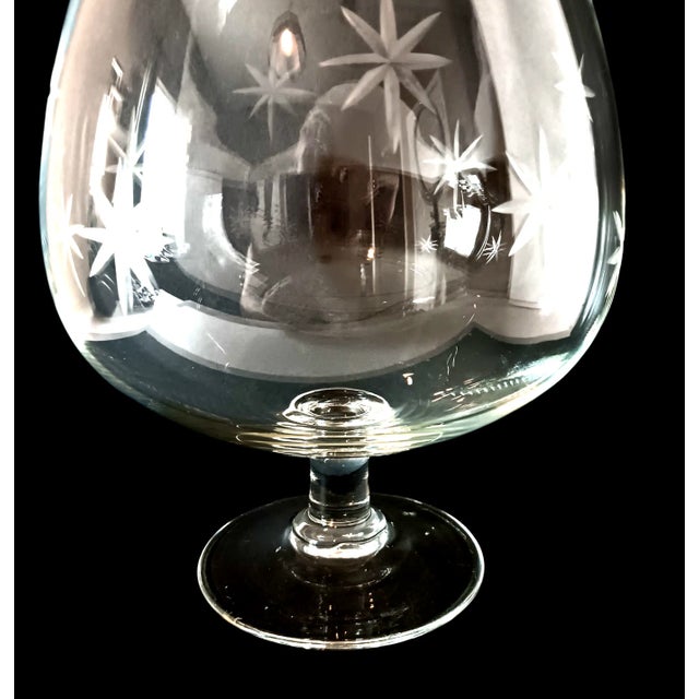 Transparent Extra Large Brandy Snifter Atomic Star Sunburst Mid-Century Modern 8" Tall For Sale - Image 8 of 12