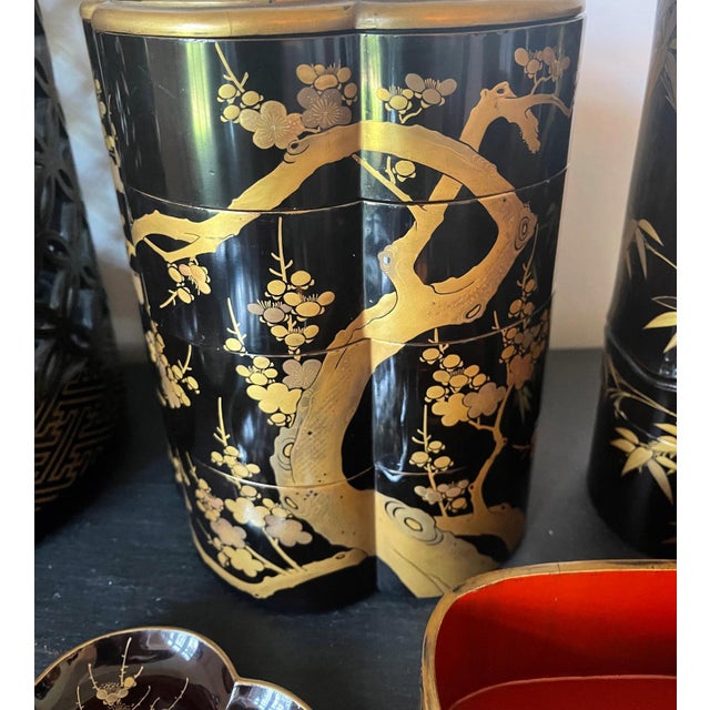 Japanese Maki-e Lacquer Portable Sagejubako Theme of Three Winter Friends For Sale - Image 12 of 18