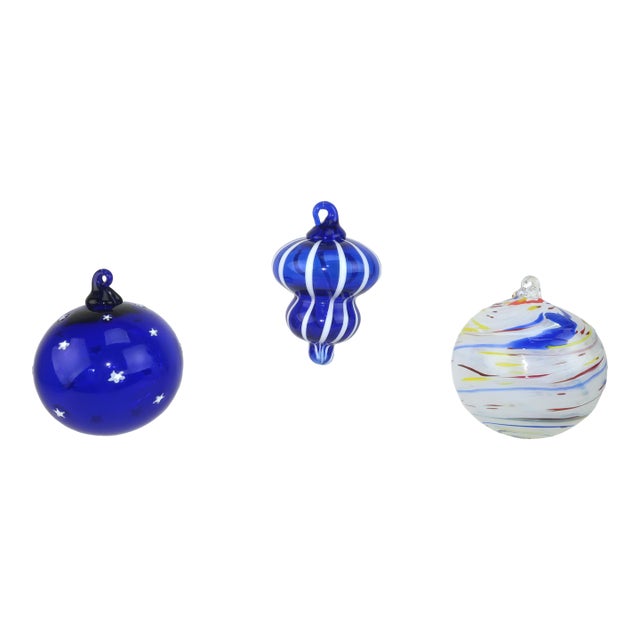 Art Glass Christmas Holiday Ornaments Including Thames Glass, Set of 3 For Sale