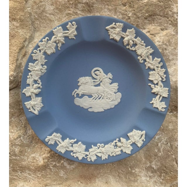 Vintage Mid-Century Wedgwood Blue Jasperware Ashtray/Catchall. Neoclassical design that recalls the image of Helios, god...