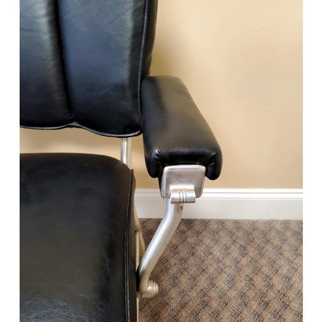 1930s Pair of Armchair Warren McArthur Rare Model with Hidden Ashtrays For Sale - Image 13 of 16