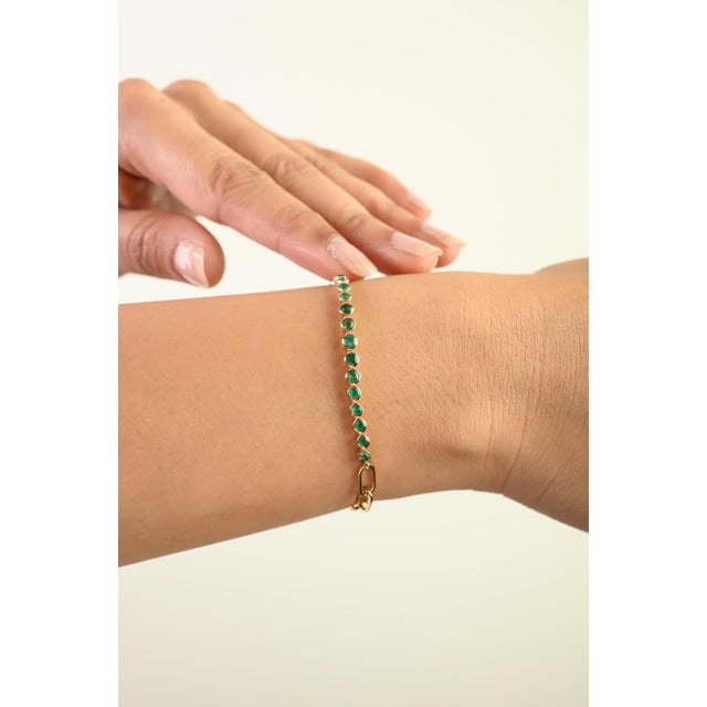 Green Vivid Green Zambian Emerald Paperclip Chain Bracelet in 14k Yellow Gold- 7 Inches For Sale - Image 8 of 14