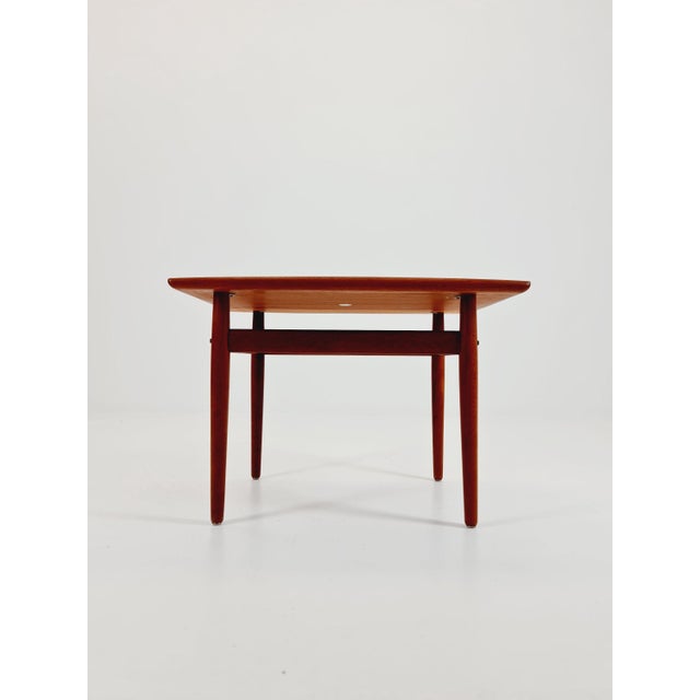 Grete Jalk Danish Teak Coffee Table by Grete Jalk for Glostrup Møbelfabrik, 1960s For Sale - Image 4 of 11
