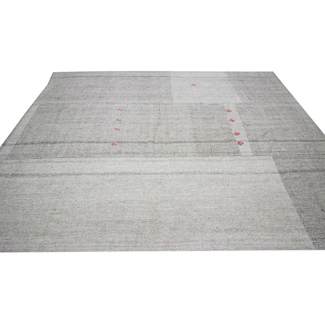 Contemporary 1960s Vintage Gray Kilim Rug- 7′6″ × 10′4″ For Sale - Image 3 of 7