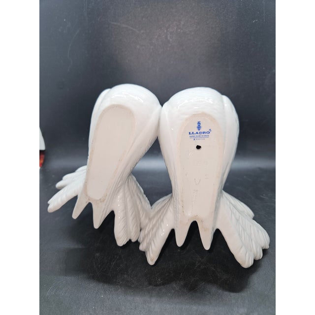 Lladro Vintage Lladró "Couple of Doves" Porcelain Figurine (Model #01001169). For Sale - Image 4 of 4