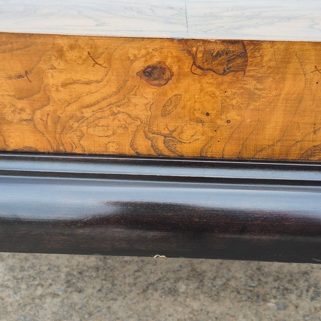 Black Mid-20th Century Asian Hollywood Regency Burlwood & Black Lacquer 43” Octagonal Coffee Table For Sale - Image 8 of 13
