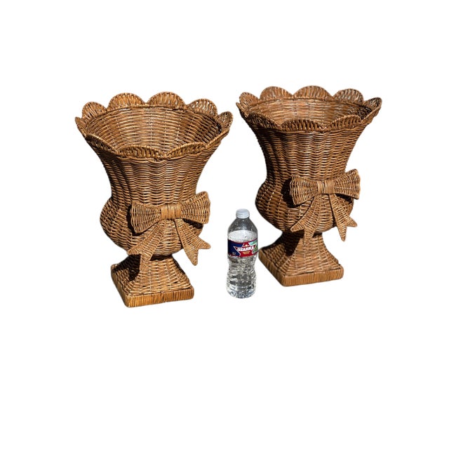 Brown Pair Woven Rattan/Wicker Urns With Bows For Sale - Image 8 of 14